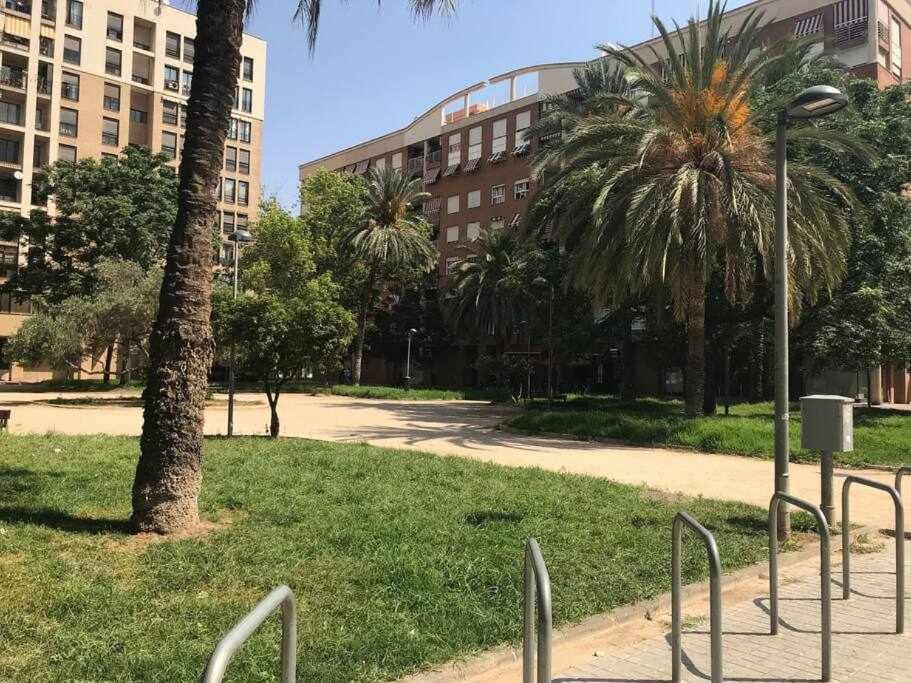 Apartamento Viviendaturisticavalencia Grupos Arte Y Ciencias Valência