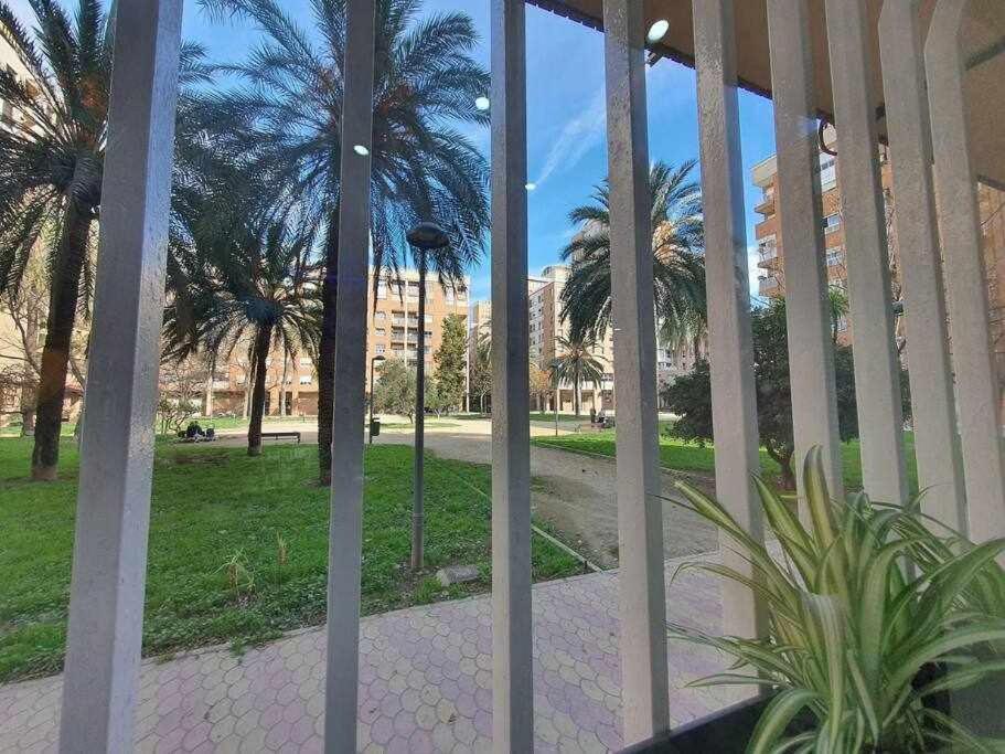 Viviendaturisticavalencia Grupos Arte Y Ciencias Appartement Valencia
